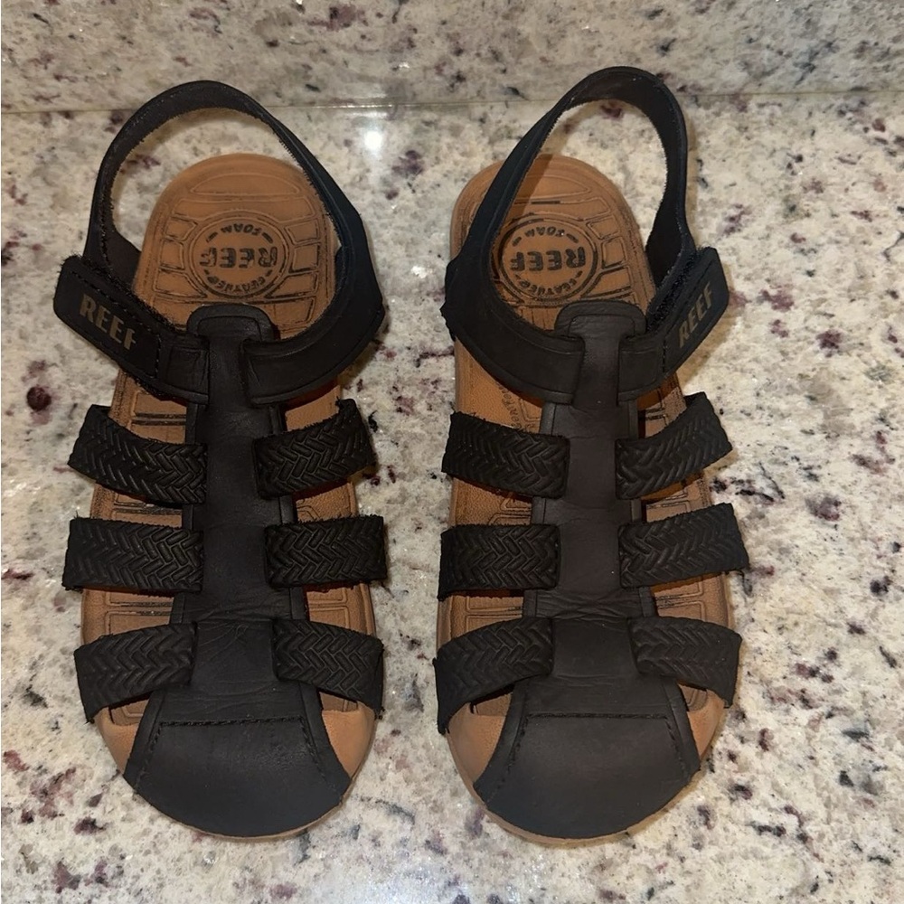 REEF Beachy size1 Child Fisherman Sandal,Water Friendly, Adjustable Velcro Strap